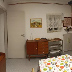 https://la-casa-di-pulicciano.it-tuscanyhotel.com